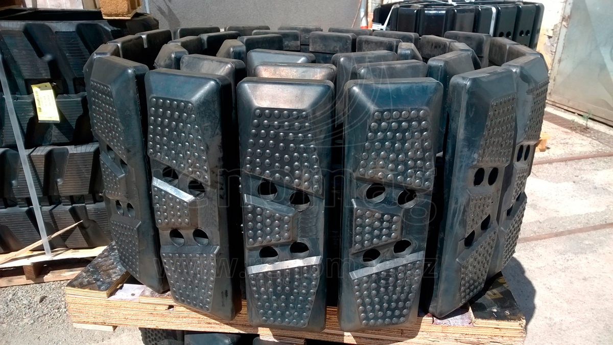 Rubber track shoes sale