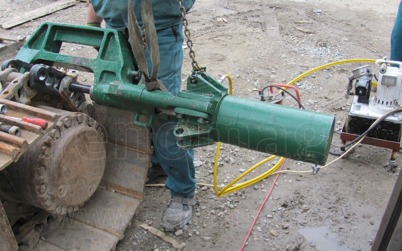 Kettenreparatur vor Ort mit mobiler Presse – Foto 6