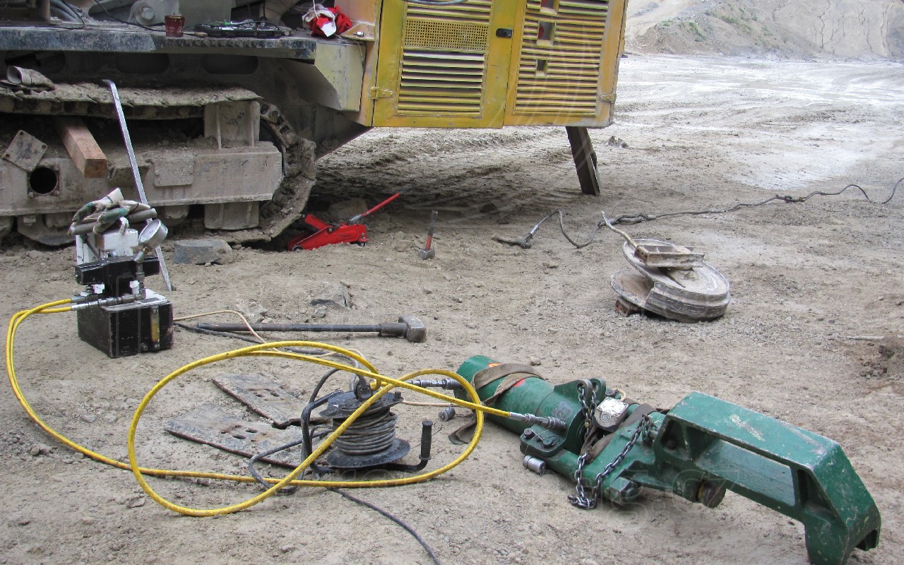 Kettenreparatur vor Ort mit mobiler Presse – Foto 8