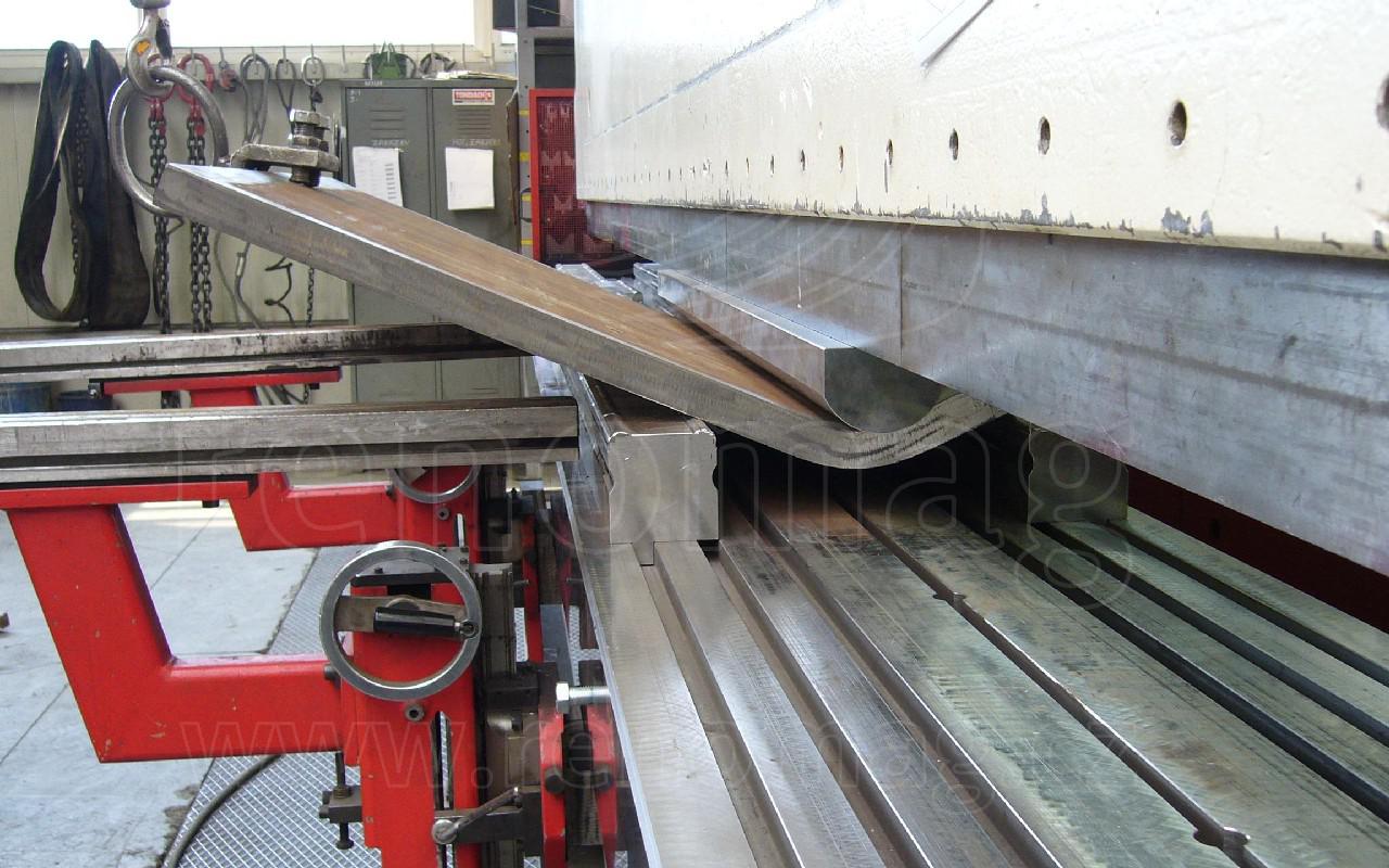 CNC-Abkanten von Blechen – Foto 4
