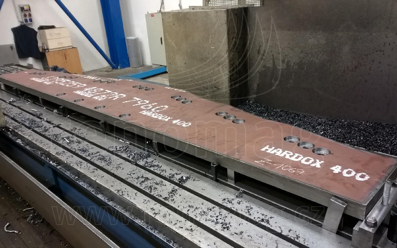 CNC-Bearbeitung, Tischfräsmaschine – Foto 14