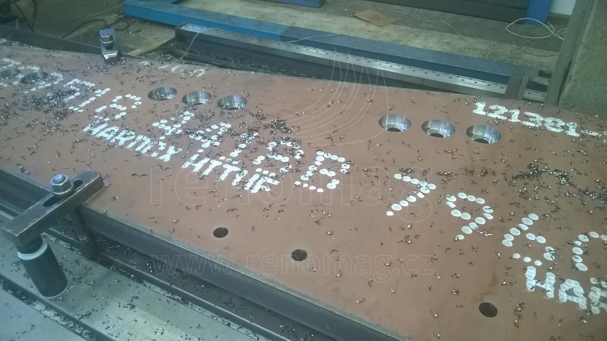 CNC-Bearbeitung, Tischfräsmaschine – Foto 5
