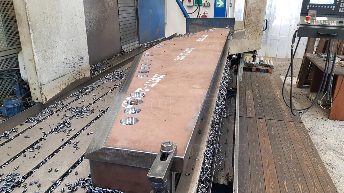 CNC-Bearbeitung, Tischfräsmaschine – Foto 2