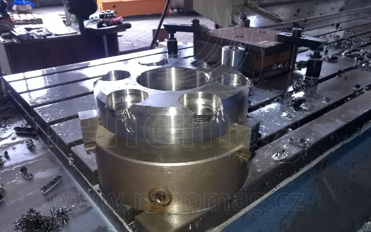 CNC-Bearbeitung, Tischfräsmaschine – Foto 9